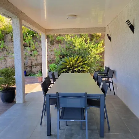 Avec Piscine Vue Et Montagne Villa