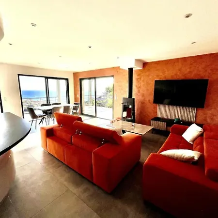 Avec Piscine Vue Et Montagne Villa *