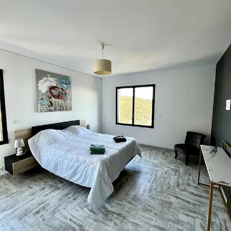 Avec Piscine Vue Et Montagne Sisco