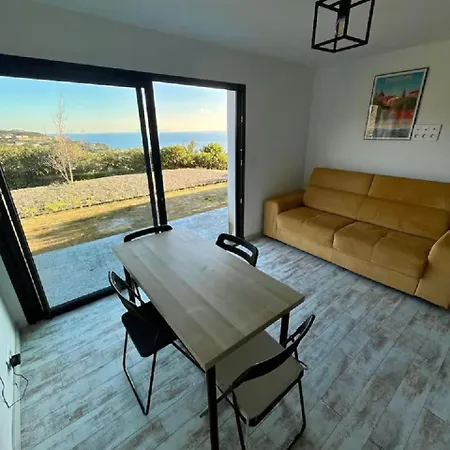 Avec Piscine Vue Et Montagne *