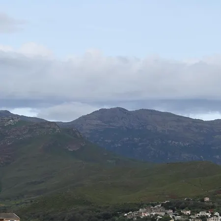 Avec Piscine Vue Et Montagne Villa *