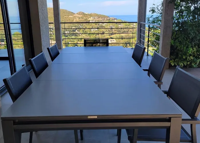 Avec Piscine Vue Et Montagne Villa