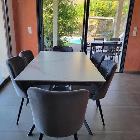 Avec Piscine Vue Et Montagne Sisco