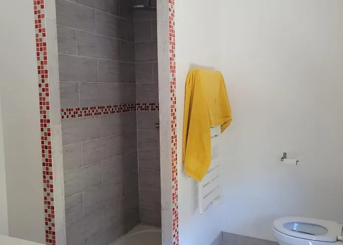 Villa Avec Piscine Vue Et Montagne *