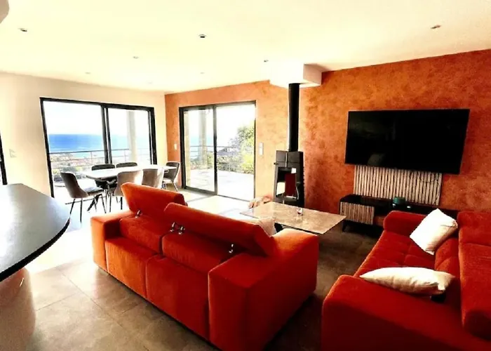 Avec Piscine Vue Et Montagne Villa *